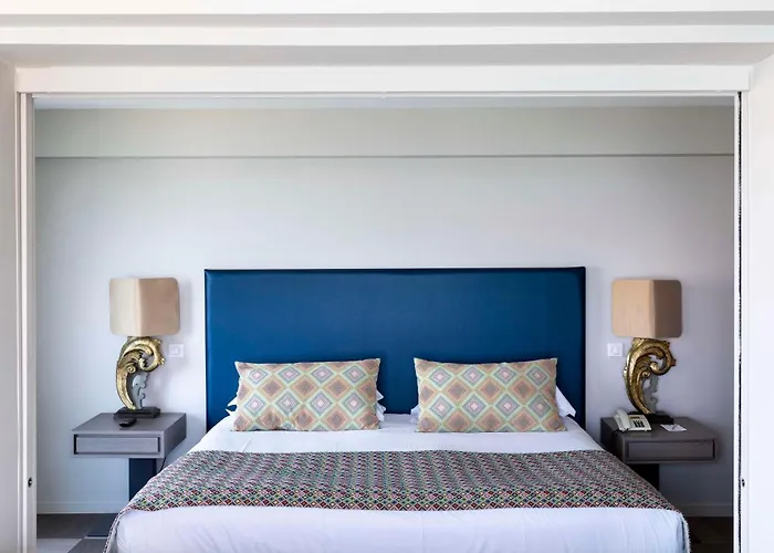 Western Premier Santa Maria Hotel 4*