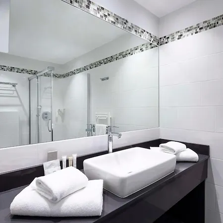 Hotell Western Premier Santa Maria 4*