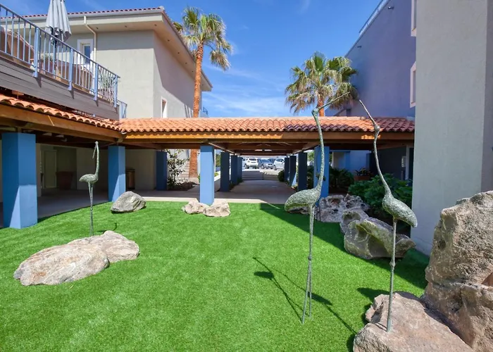 Western Premier Santa Maria LʼÎle-Rousse